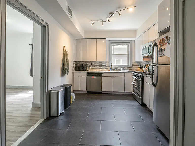 54 Mechanic St #2 — Photo 9