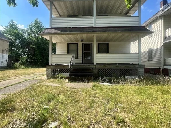 818 Wayside Rd, Cleveland, OH 44110