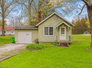 4043 Stow Rd, Stow, OH 44224