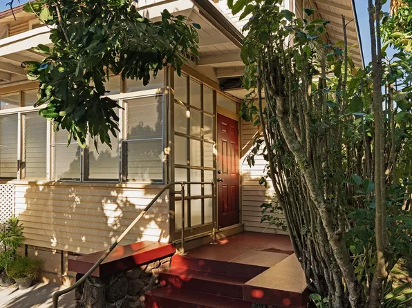 1736 Lewalani Dr, Honolulu, HI 96822