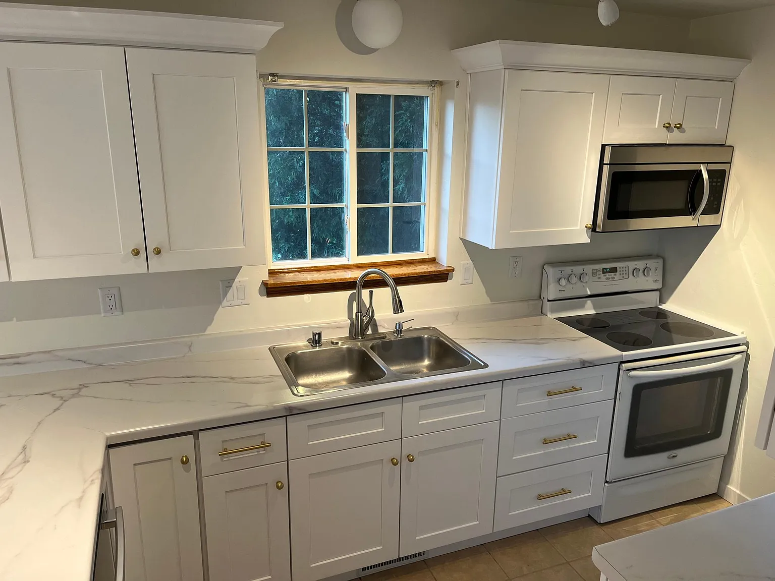3 bed, 1800 sqft, $2,090 — Photo 2