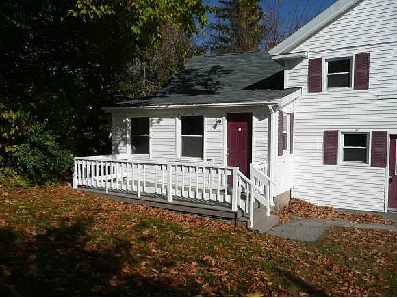 1st image of 26 Chamberlin St #3