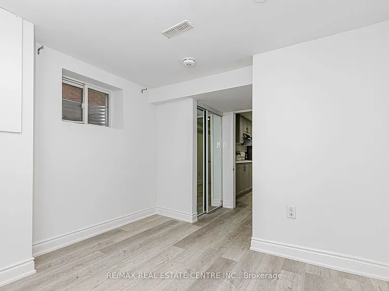 17 Scotia Dr #2 — Photo 13