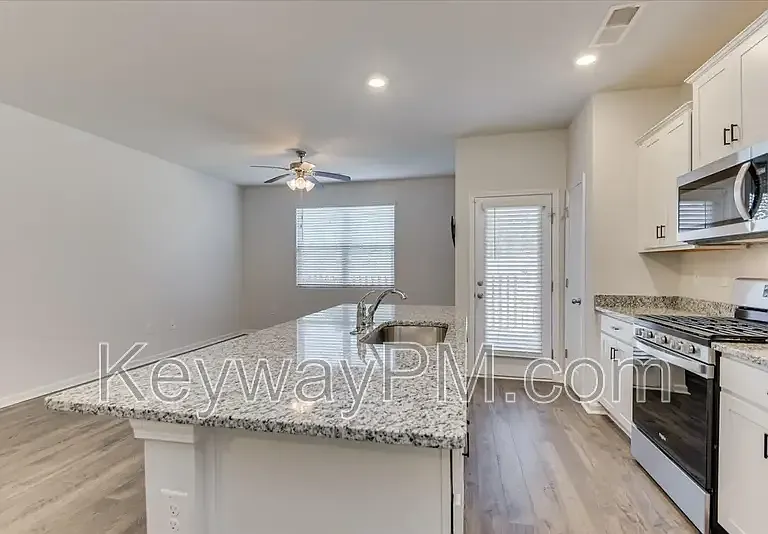 930 Quaint Parish Cir — Photo 8