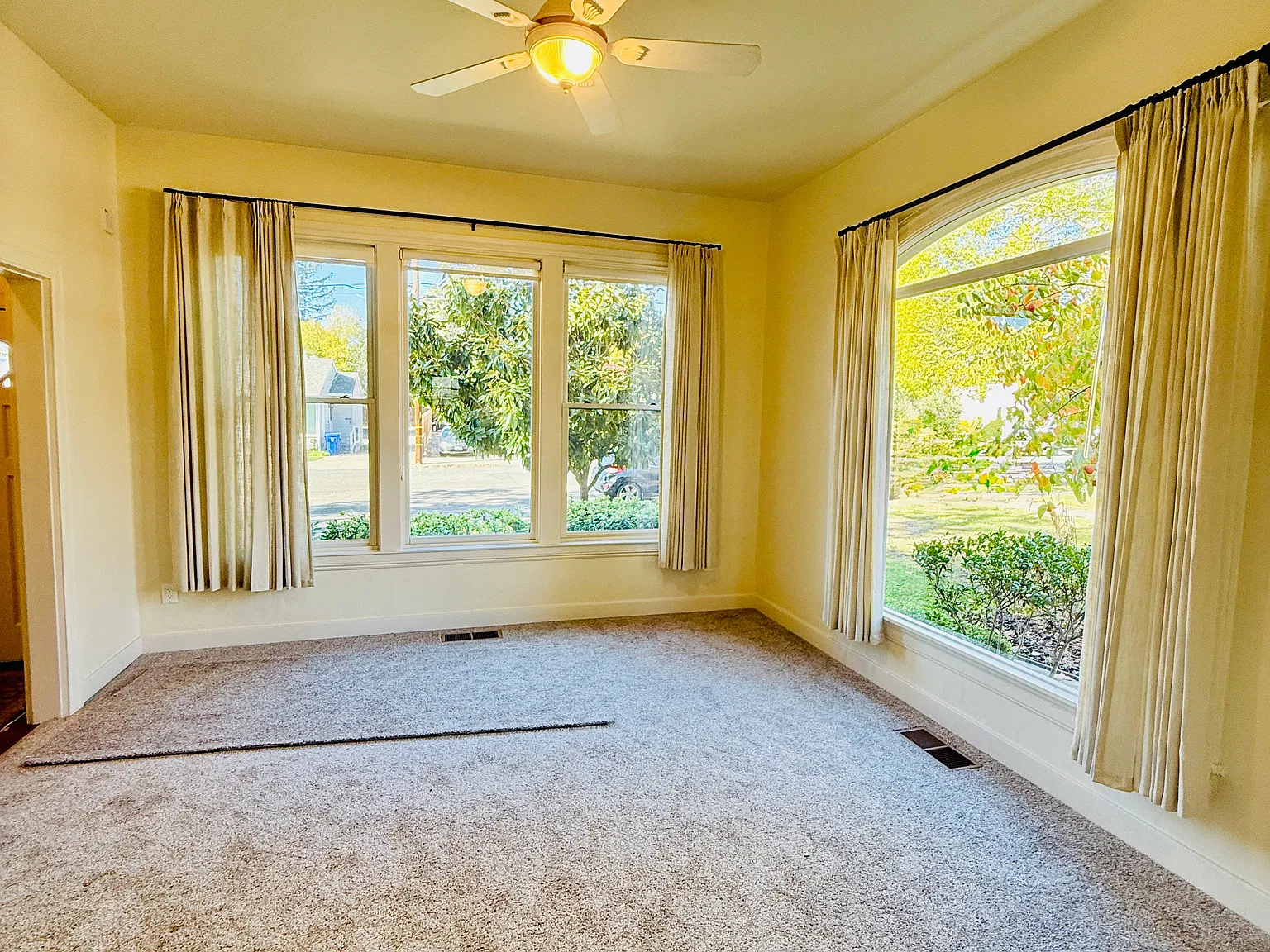 1 bed, $2,700 — Photo 4