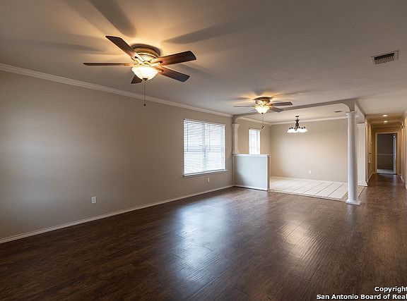 4th image of 10623 N Shaenridge