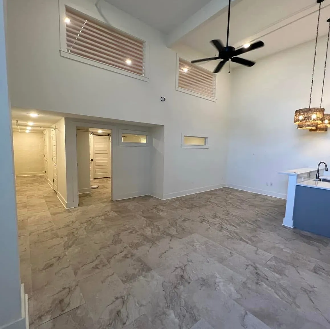 2 bed, 2.5 bath, 1600 sqft, $1,800 — Photo 1
