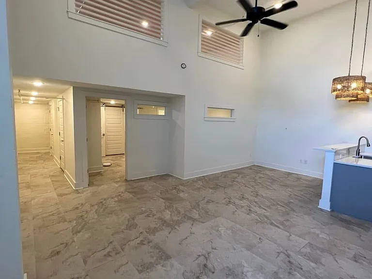 703 Krebs Ave #B — Photo 1