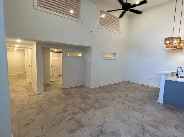 703 Krebs Ave #B, Pascagoula, MS 39567