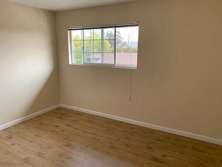 4700 Dexter Dr — Photo 19