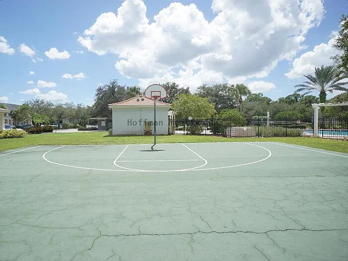 2 bed, 1.5 bath, 1252 sqft, $2,000 — Photo 3