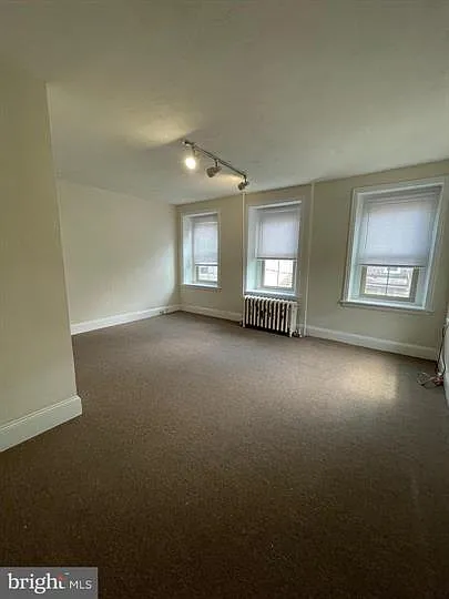 260 Lyceum Ave #2 — Photo 4