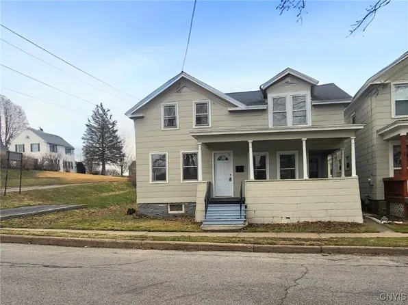54 Catherine St, Oswego, NY 13126