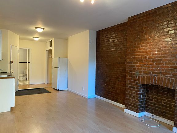 4th image of 69 1st Ave APT 7