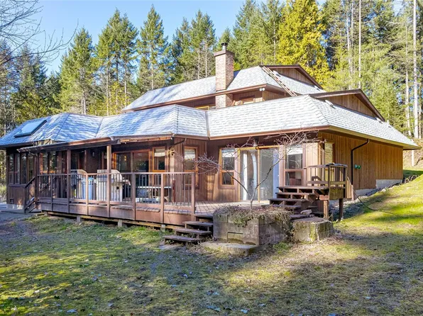 3713 Holland Ave, Cowichan Valley, BC V8H 0A4