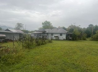 308 Connaheta Ave, Andrews, NC 28901