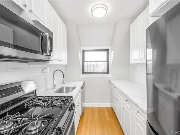 64 Kensington Rd, Bronxville, NY