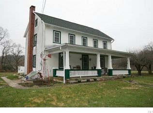 405 Forgedale Rd, Bechtelsville, PA 19505