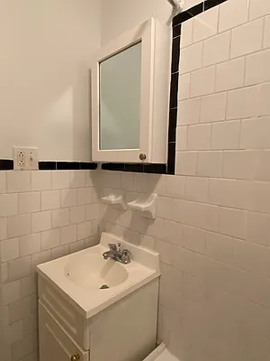 Rented by Beekman Street Realty | media 41