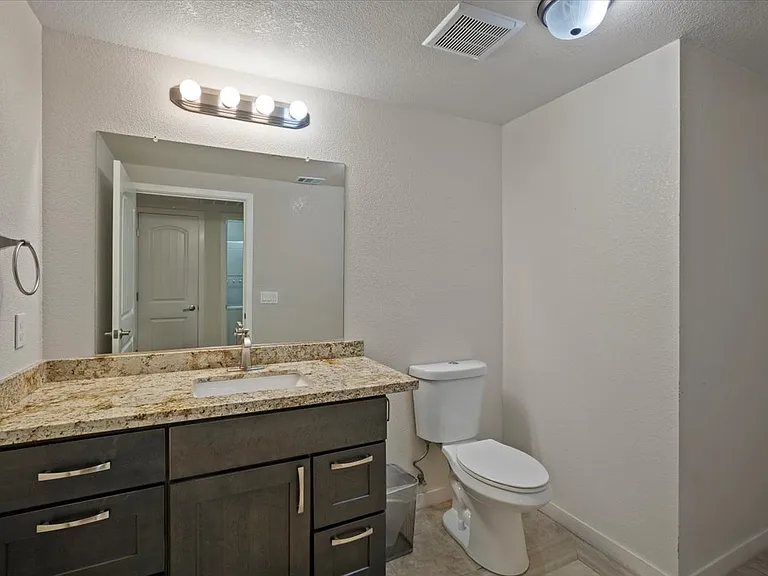 840 Linden Ave #2 — Photo 10