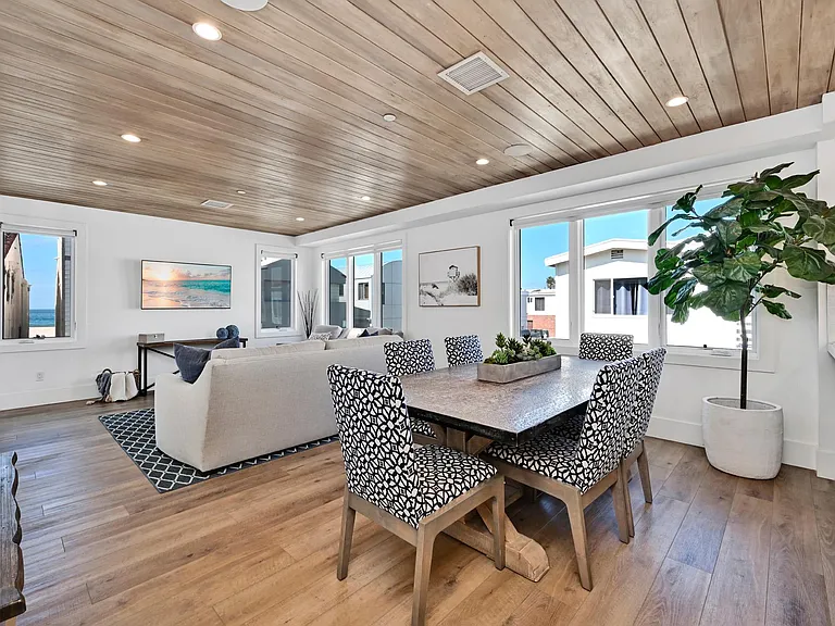 3940 Seashore Dr — Photo 8