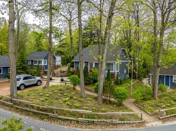 35 Tiny Beaches Rd S, Tiny, ON L0L 2J0