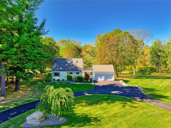 1523 Jackson Rd, Penfield, NY 14526