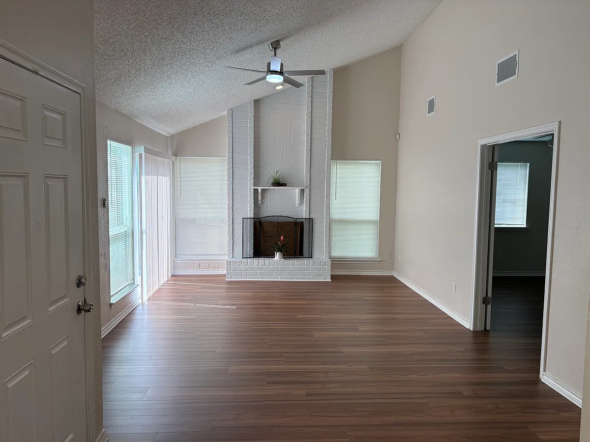 Building Photo - 11635 Twinridge Ln