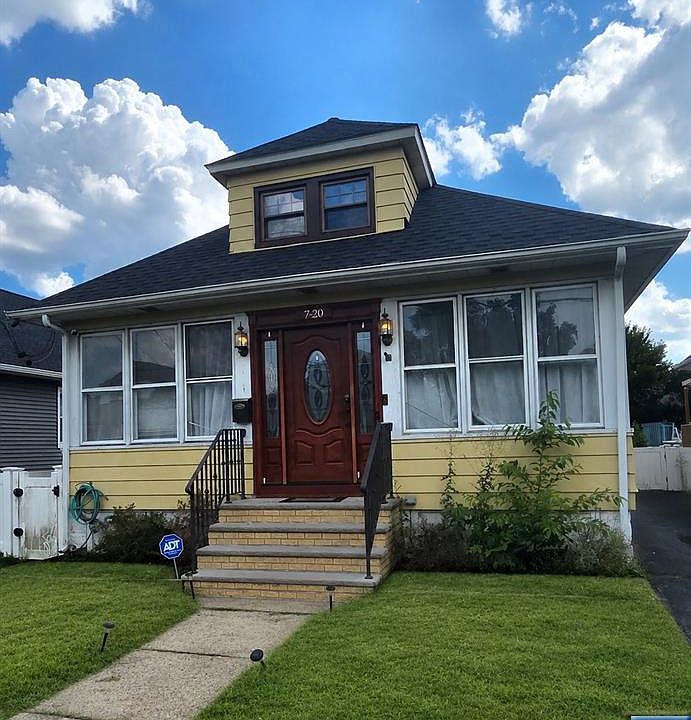 1st image of 7-20 Fern St