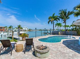 15924 Redington Dr, Redington Beach, FL 33708