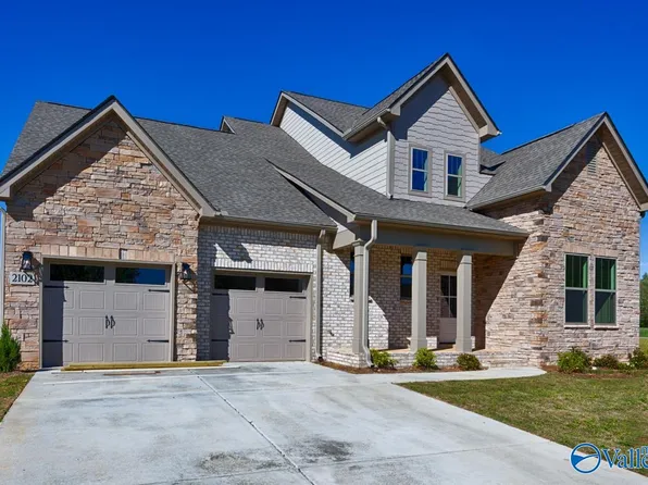 2102 Bloomfell Bnd SW, Huntsville, AL 35802