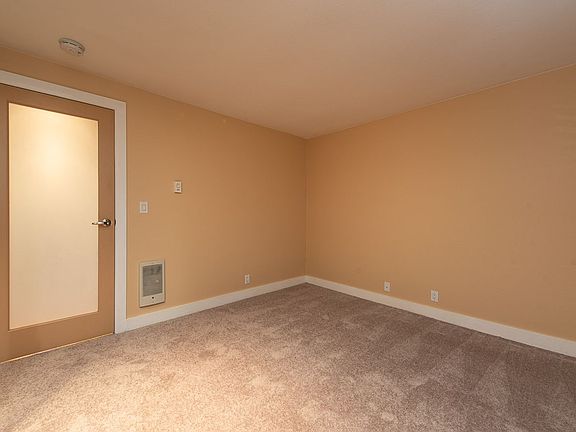 5th image of 17 Etruria St Unit 103