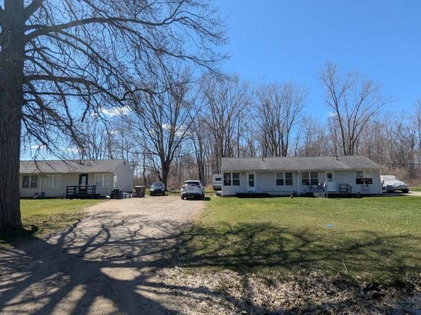 20150 Sherwood Rd, Belleville, MI 48111