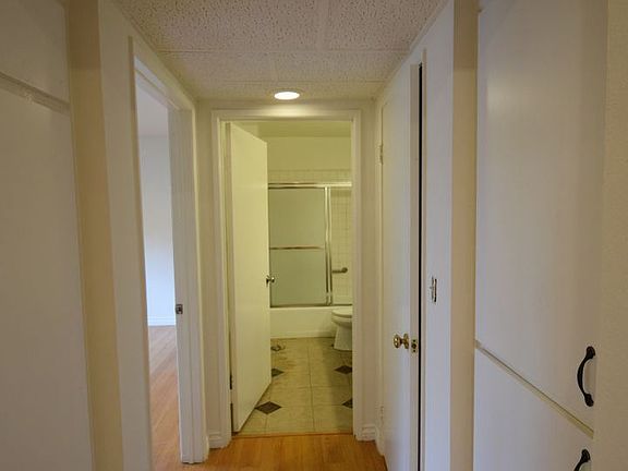 5th image of 14033 Bessemer St APT 101