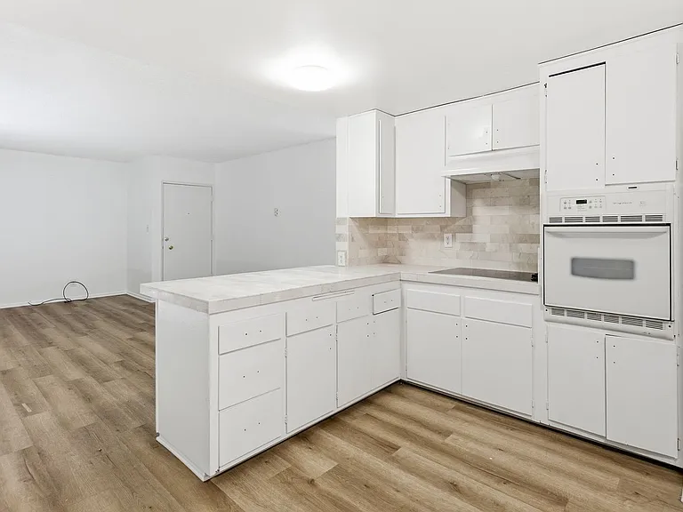 1015 S Westgate Ave — Photo 19