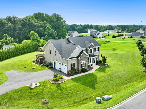 815 Summersweet Ct, Huntingtown, MD 20639