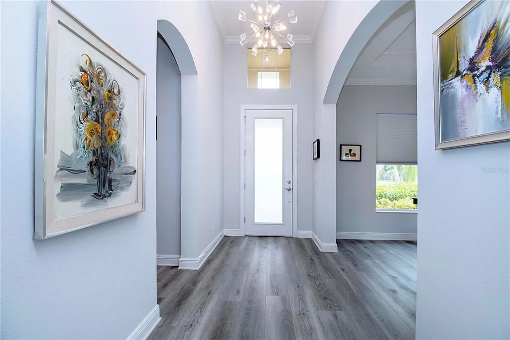 3 bed, 2.5 bath, 2055 sqft, $4,000 — Photo 3