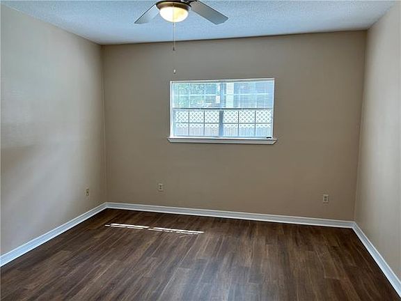 5th image of 2866 Steamship Cir APT 1C