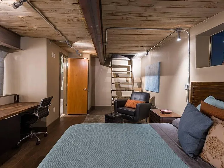 3100 Commerce St #140 — Photo 18