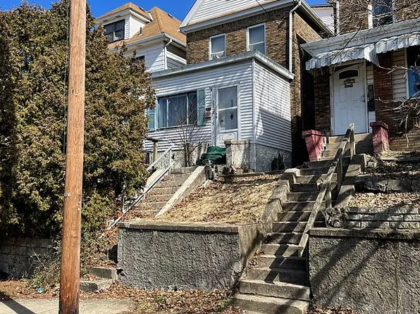 1024 Kenneth Ave, New Kensington, PA 15068