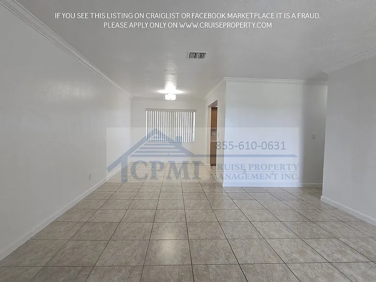 555 S Luna Ct Hollywood, FL 33021 — Photo 18