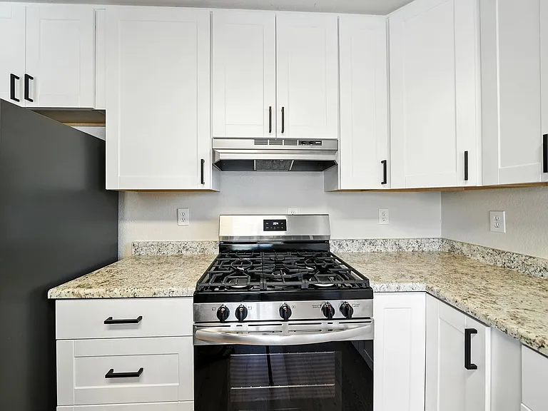 3236 Lawrence Rd #A-D — Photo 6