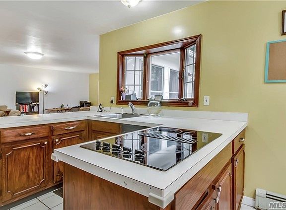 4th image of 31 Barnwell Ln