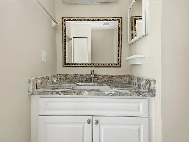 3102 W Horatio St #12 — Photo 7