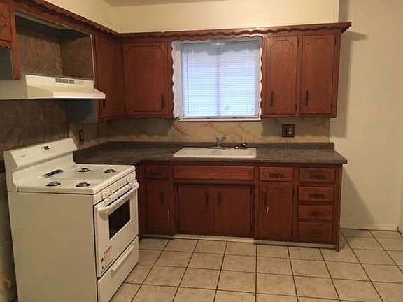 3rd image of 405 N Norman Ave