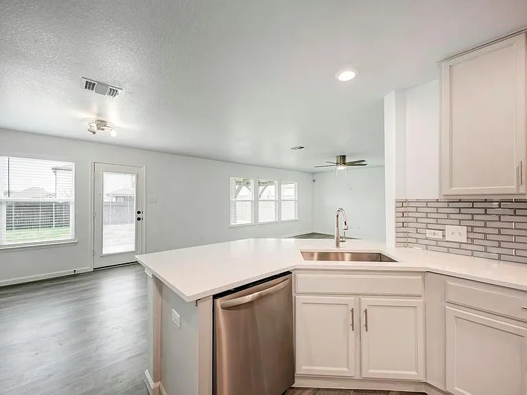 801 Estes Park — Photo 13