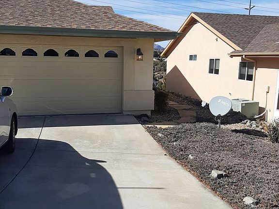 3rd image of 2424 N Leah Ln