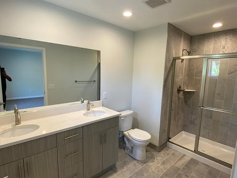 Master Bedroom with tiled shower