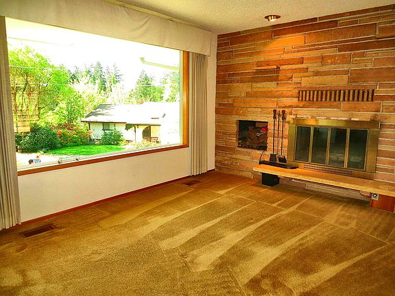 4th image of 5601 34th Ave E
