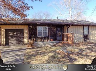 1209 Village Cir, Manhattan, KS 66503